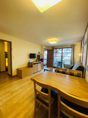 Appartements avec PISCINE INTÉRIEURE SAUNA Étage 1 au Centre du Village dans Résidence Cami Réal